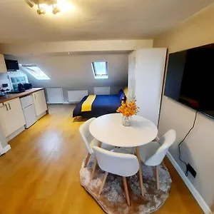 Alross Flat / Private Bathroom Apartamento Londres